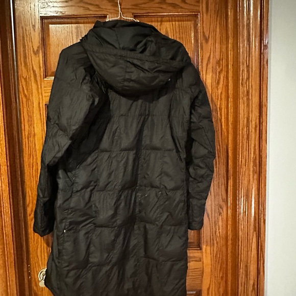 The North Face Black Puffer Coat - Picture 2 of 4